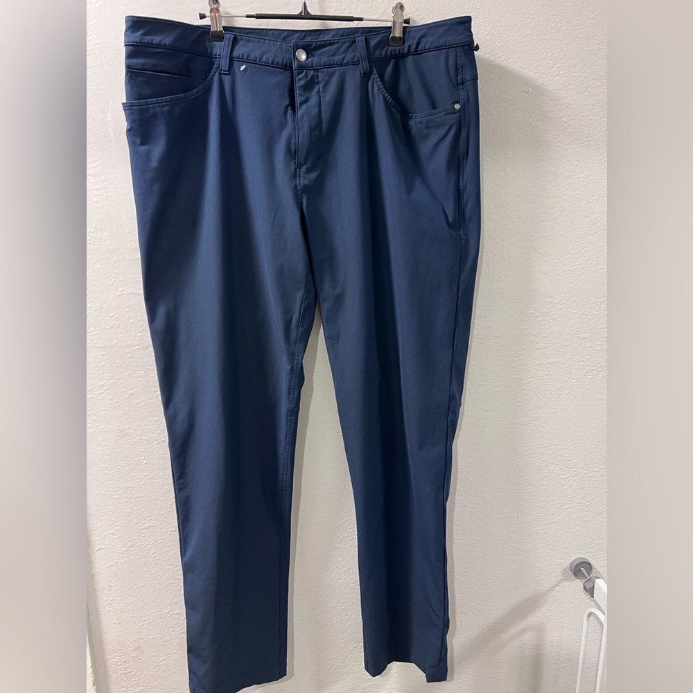 Lululemon men’s pants